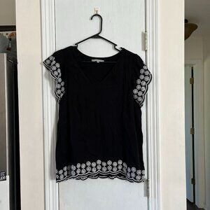 Daniel Rainn Embroidered-Edge Blouse